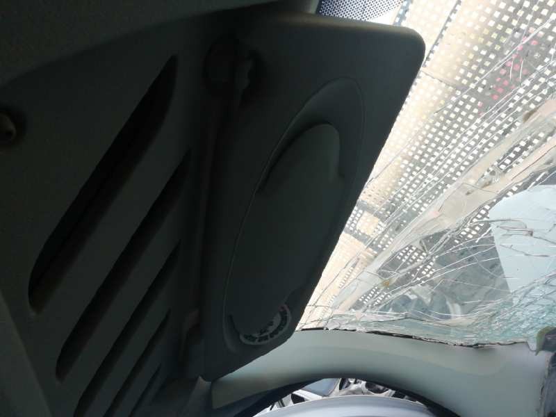 Recambio de parasol izquierdo para renault kangoo furgón profesional referencia OEM IAM 8200544833  