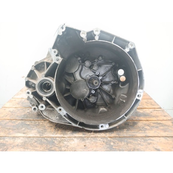 Recambio de caja casco para ford focus iii 1.6 tdci referencia OEM IAM AV6R7002  