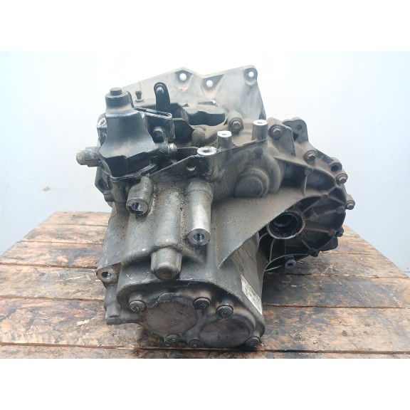Recambio de caja casco para ford focus iii 1.6 tdci referencia OEM IAM AV6R7002  
