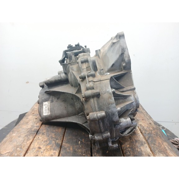 Recambio de caja casco para ford focus iii 1.6 tdci referencia OEM IAM AV6R7002  