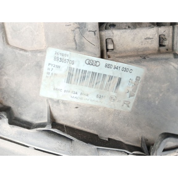 Recambio de faro derecho para audi a4 b6 (8e2) 2.0 referencia OEM IAM 8E0941030C  