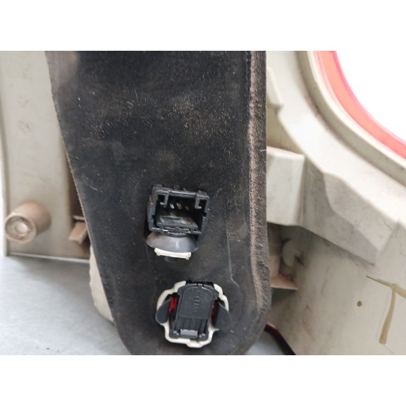 Recambio de piloto trasero izquierdo para renault grand scénic iii (jz0/1_) 1.5 dci referencia OEM IAM 265550014R  