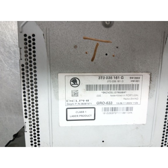 Recambio de sistema audio / radio cd para skoda superb ii (3t4) 2.0 tdi 16v referencia OEM IAM 3T0035161G  
