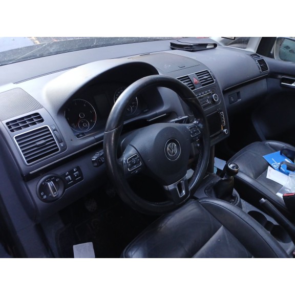 volkswagen touran (1t3) del año 2010