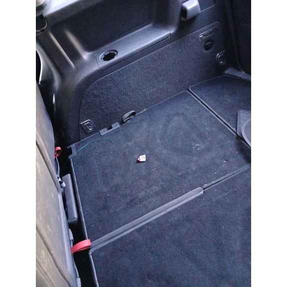 Recambio de asientos tercera fila para volkswagen touran (1t3) 2.0 tdi referencia OEM IAM   