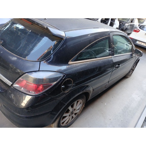 opel astra h gtc (a04) del año 2006