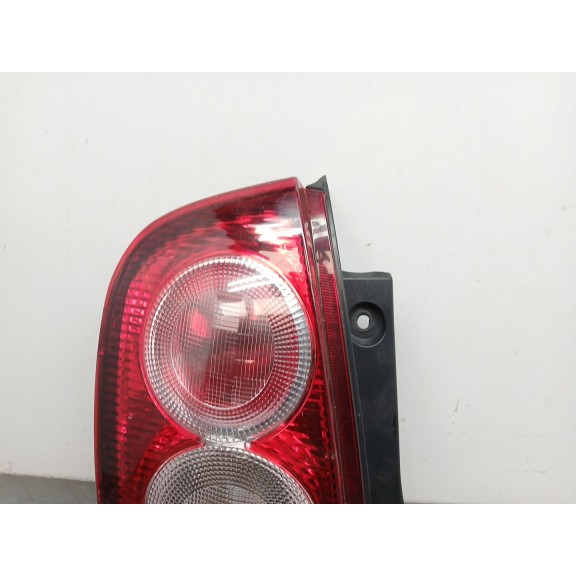 Recambio de piloto trasero izquierdo para nissan micra iii (k12) 1.2 16v referencia OEM IAM 89038563  