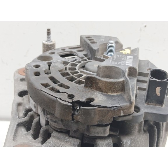 Recambio de alternador para seat ibiza iii (6l1) 1.4 16v referencia OEM IAM 037903025m 0124325013 038903018R