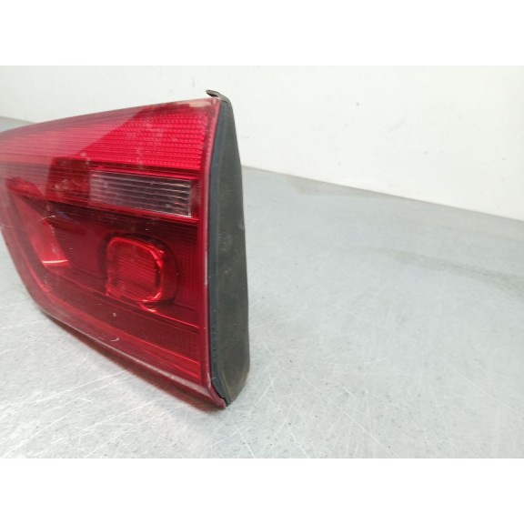 Recambio de piloto trasero izquierdo interior para volkswagen touran (1t3) 1.6 tdi referencia OEM IAM 1T0945093  