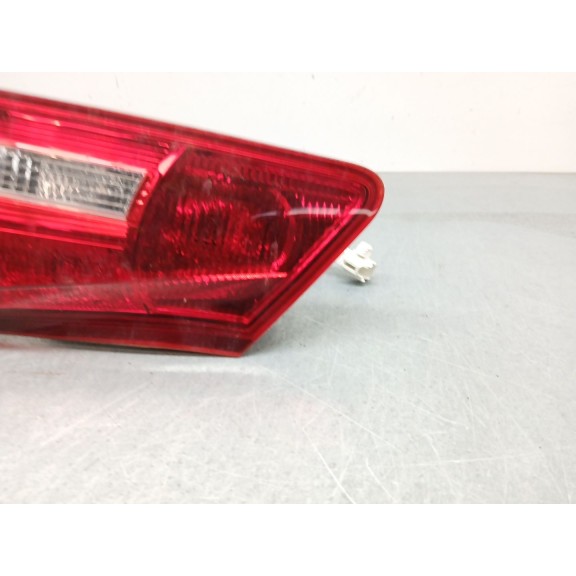 Recambio de piloto trasero derecho interior para lexus is ii (_e2_) 220d (ale20) referencia OEM IAM E111184  