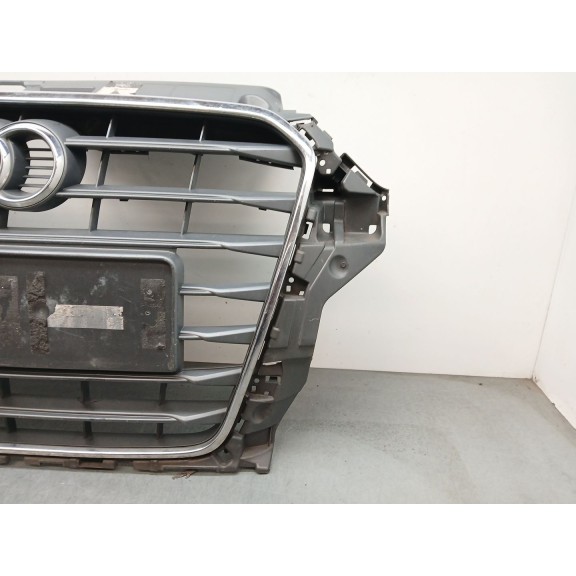 Recambio de rejilla paragolpes central para audi a3 (8v1, 8vk) s3 quattro referencia OEM IAM 8V3853651  