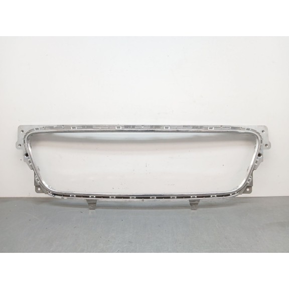 Recambio de rejilla paragolpes delantero para bentley flying spur (4w_) 6.0 w12 referencia OEM IAM 3SE807977  