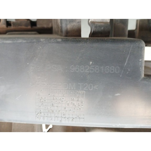 Recambio de rejilla delantera para citroën berlingo 1.6 hdi 75 xtr referencia OEM IAM 9682581680  