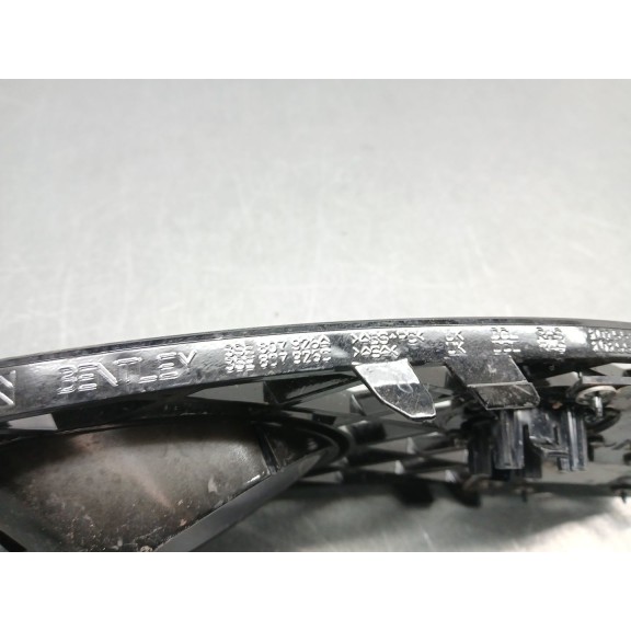 Recambio de rejilla paragolpes derecha para bentley flying spur (4w_) 6.0 w12 referencia OEM IAM 3SE807926A  