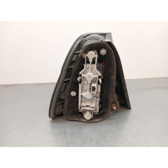 Recambio de piloto trasero derecho para bmw 3 compact (e46) 320 td referencia OEM IAM 63216927764  