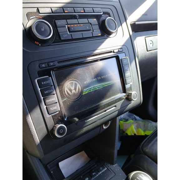 Recambio de sistema audio / radio cd para volkswagen touran (1t3) 2.0 tdi referencia OEM IAM   