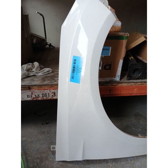 Recambio de aleta delantera derecha para ford focus iii 1.6 tdci referencia OEM IAM 2171302  