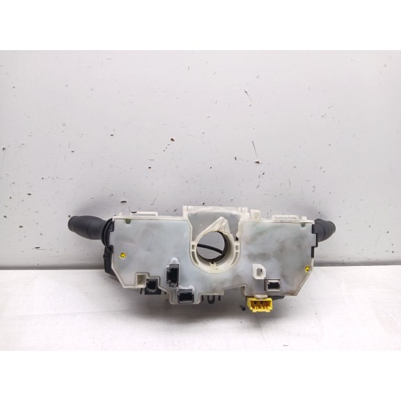 Recambio de mando multifuncion para renault master kasten l1h1 ka 2,8t referencia OEM IAM 681720005r  