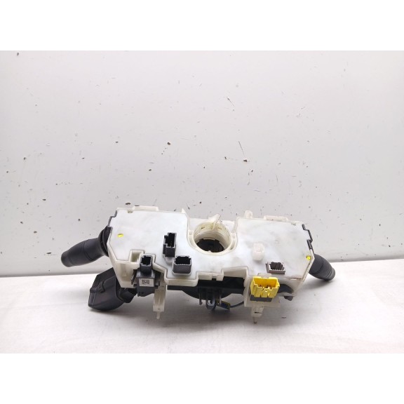Recambio de mando multifuncion para renault master kasten l1h1 ka 2,8t referencia OEM IAM 681720005r  