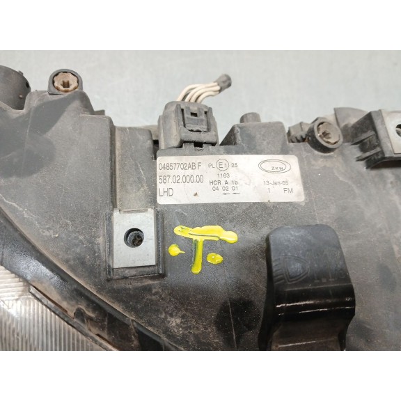 Recambio de faro derecho para chrysler voyager iv (rg, rs) 2.5 crd referencia OEM IAM 04857702ABF  