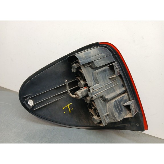 Recambio de piloto trasero derecho para chrysler voyager iv (rg, rs) 2.5 crd referencia OEM IAM 04857306AB  