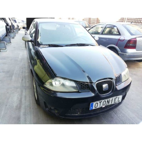 seat ibiza (6l1) del año 2002