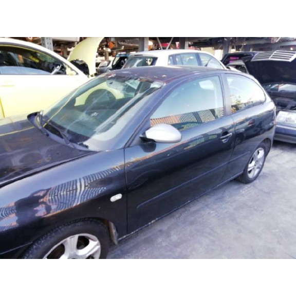 seat ibiza (6l1) del año 2002
