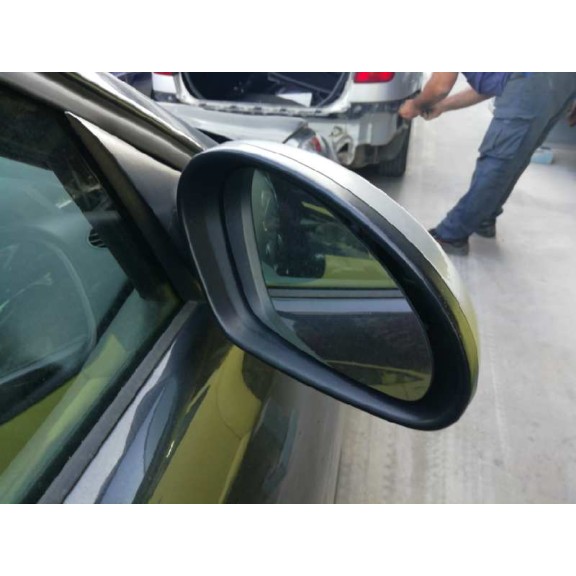 seat ibiza (6l1) del año 2002