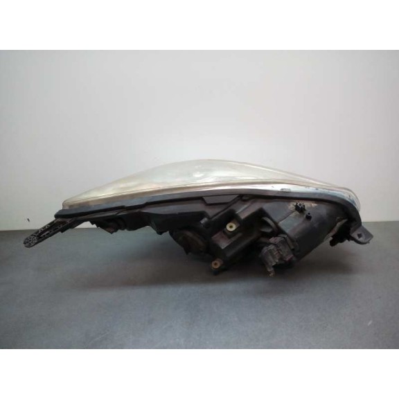Recambio de faro izquierdo para opel insignia sports tourer 2.0 cdti cat referencia OEM IAM 13226782  