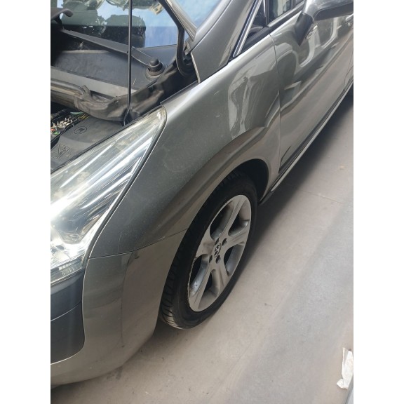 Recambio de aleta delantera izquierda para peugeot 3008 i monospace (0u_) 1.6 hdi referencia OEM IAM   