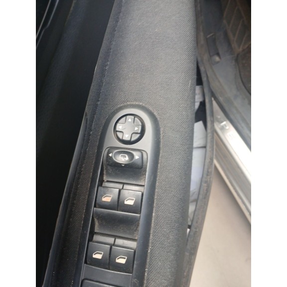 Recambio de retrovisor derecho para peugeot 3008 i monospace (0u_) 1.6 hdi referencia OEM IAM   