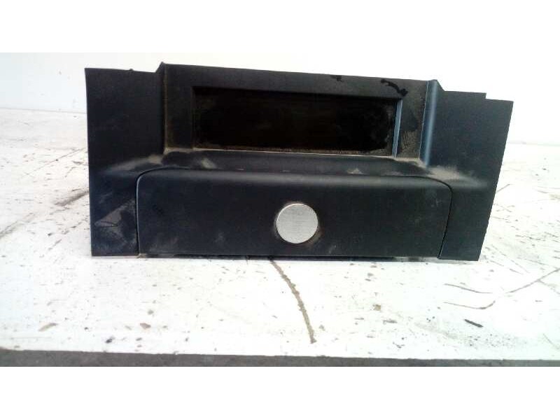 Recambio de display para citroën c4 lim. seduction referencia OEM IAM 9665334380  