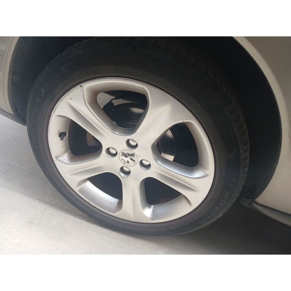 Recambio de llanta trasera derecha para peugeot 3008 i monospace (0u_) 1.6 hdi referencia OEM IAM   