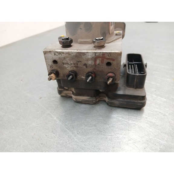 Recambio de abs para hyundai i30 (gd) base referencia OEM IAM 6158945200  