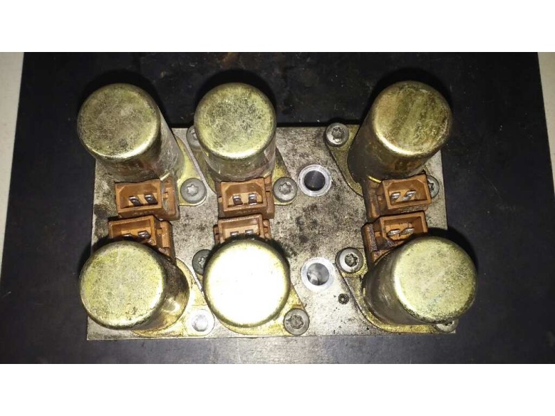 Recambio de modulo electronico para peugeot 306 cabriolet (s2) 1.6 referencia OEM IAM 15152194 REPARTIDOR PRESION 