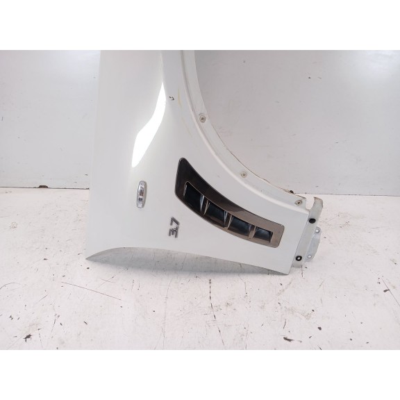 Recambio de aleta delantera derecha para infiniti qx70 3.7 awd referencia OEM IAM F31001CAAA  