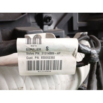 Recambio de paragolpes delantero para volvo v40 cross country (526) t3 referencia OEM IAM 31283732  