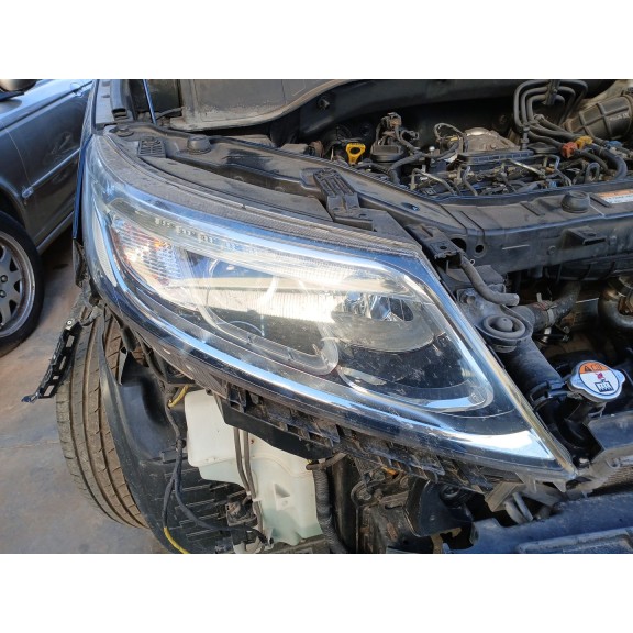 Recambio de faro derecho para kia sorento ii (xm) 2.2 crdi referencia OEM IAM   