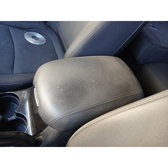 Recambio de apoyabrazos central para kia sorento ii (xm) 2.2 crdi referencia OEM IAM   