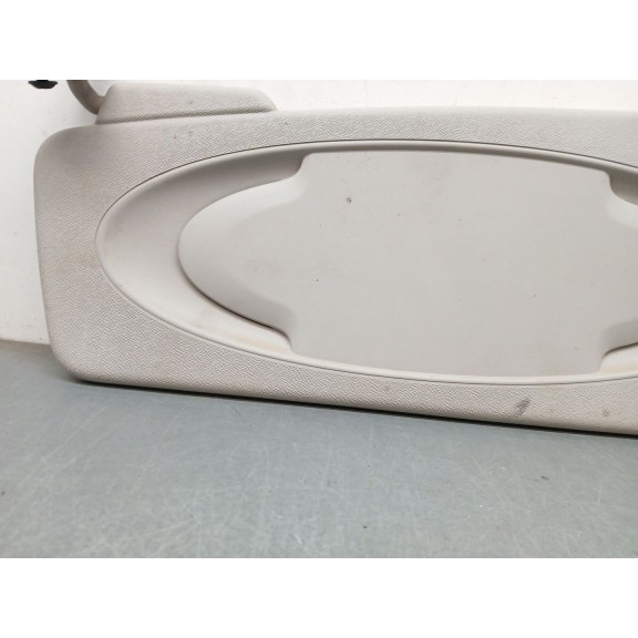 Recambio de parasol izquierdo para renault kangoo profesional referencia OEM IAM 8200544833  