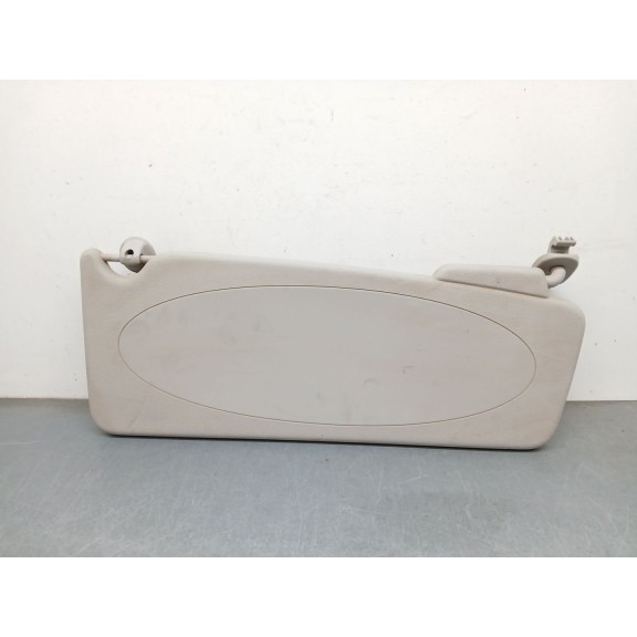 Recambio de parasol izquierdo para renault kangoo profesional referencia OEM IAM 8200544833  