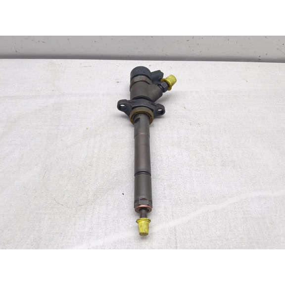 Recambio de inyector para ford focus c-max (dm2) 1.6 tdci referencia OEM IAM 0445110188  