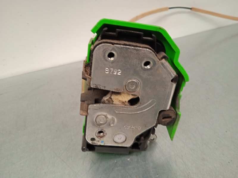 Recambio de cerradura puerta delantera derecha para alfa romeo mito (145) distinctive referencia OEM IAM 50509153  5 PINS