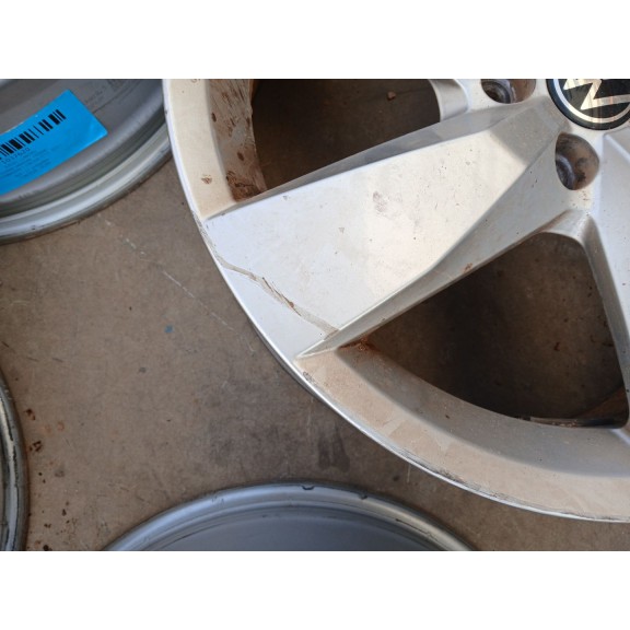 Recambio de juego llantas para volkswagen t-cross (c11, d31) 1.0 tsi referencia OEM IAM 6.5JX17 H2 ET39 X4 2GM601025A