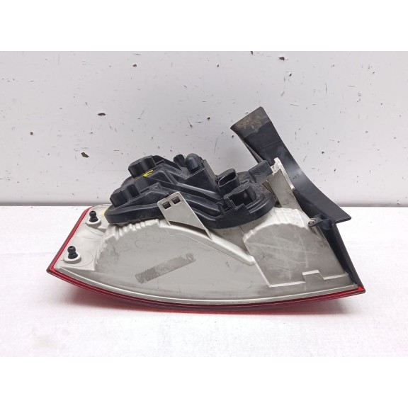 Recambio de piloto trasero derecho para audi a4 b7 (8ec) 2.0 tdi 16v referencia OEM IAM r965070  