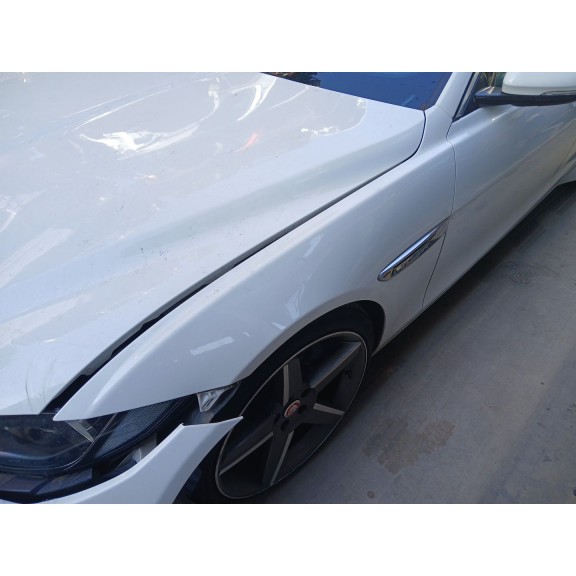 Recambio de aleta delantera izquierda para jaguar xe (x760) 2.0 d referencia OEM IAM   