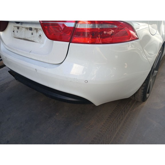 Recambio de paragolpes trasero para jaguar xe (x760) 2.0 d referencia OEM IAM   