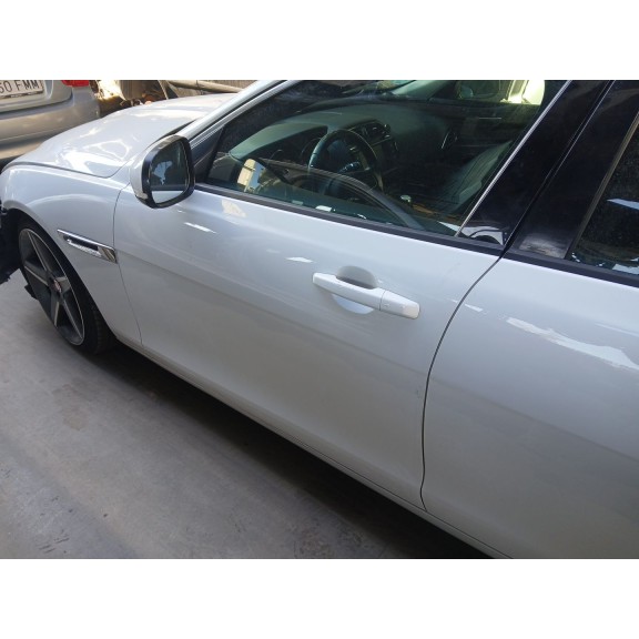 Recambio de puerta delantera izquierda para jaguar xe (x760) 2.0 d referencia OEM IAM   