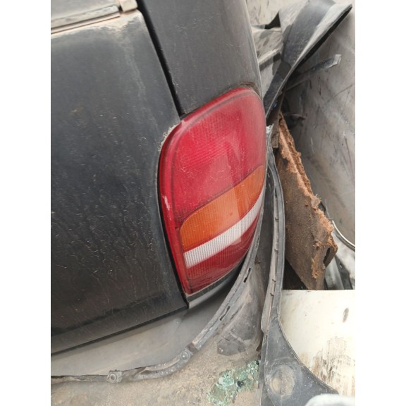 Recambio de piloto trasero derecho para chrysler voyager iv (rg, rs) 3.3 referencia OEM IAM   