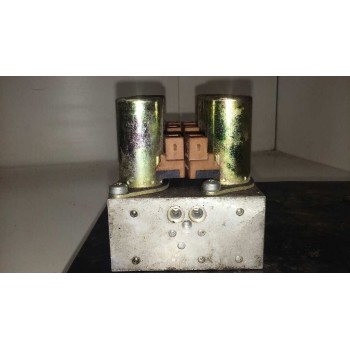 Recambio de modulo electronico para peugeot 306 cabriolet (s2) 1.6 referencia OEM IAM 15152194 REPARTIDOR PRESION 